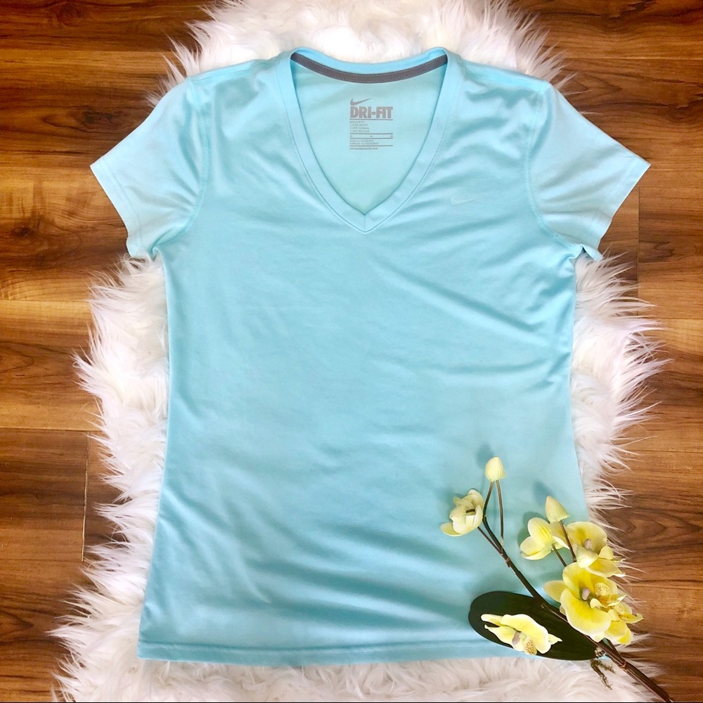 🚫SOLD🚫 Nike Dri-Fit Light Blue Top